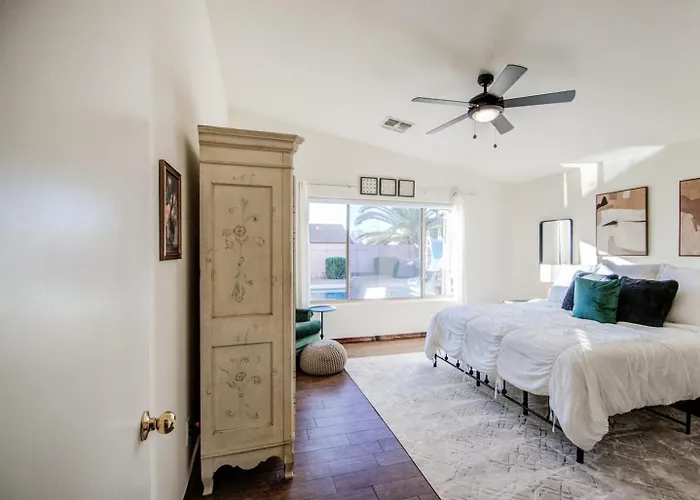 Holiday home Getaway - Walking Distance To Stadium *