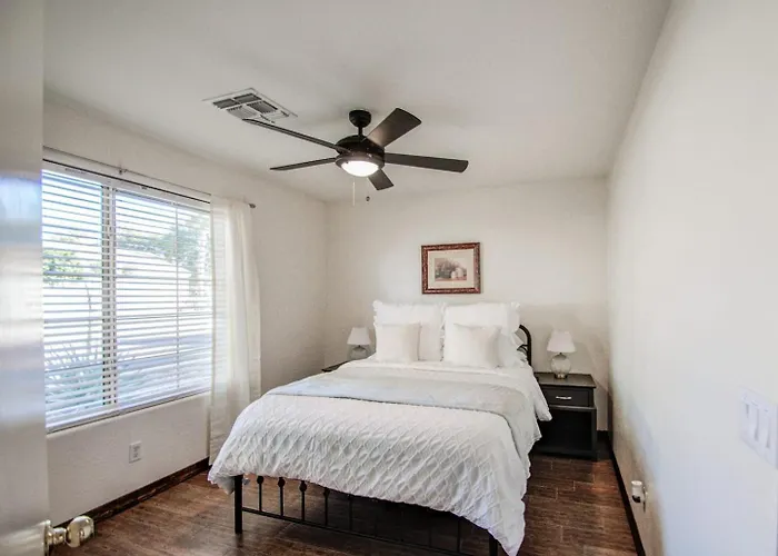 Holiday home Getaway - Walking Distance To Stadium