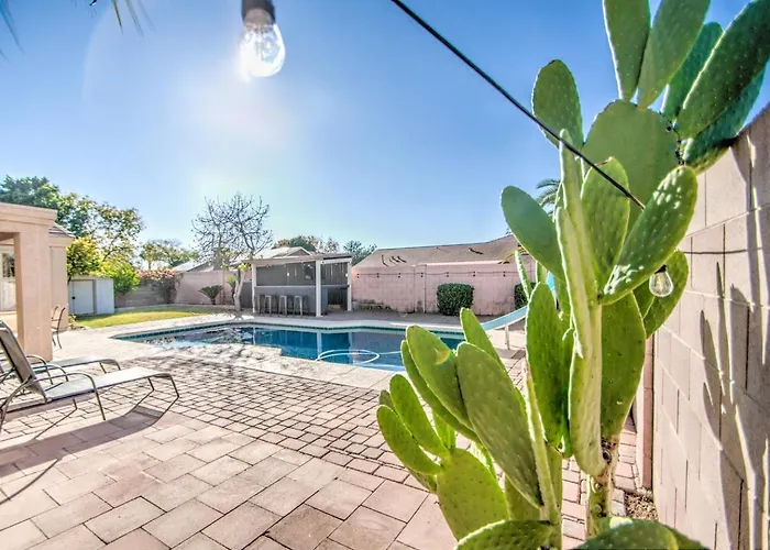 Getaway - Walking Distance To Stadium