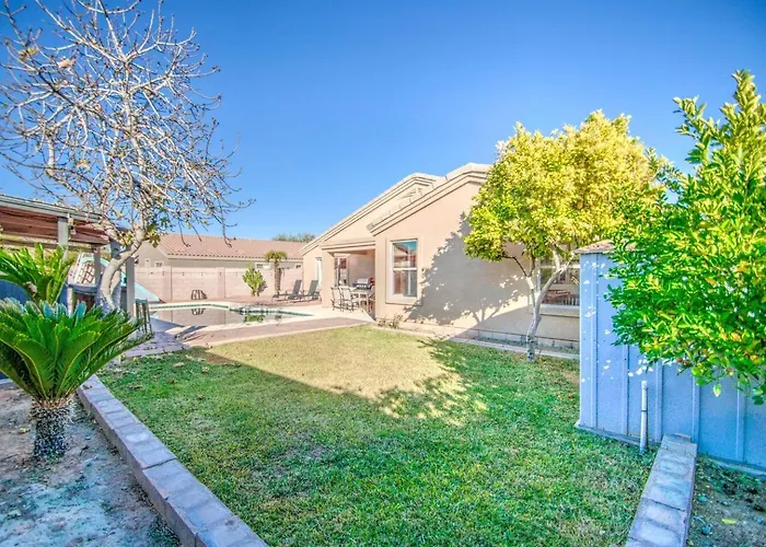 Getaway - Walking Distance To Stadium